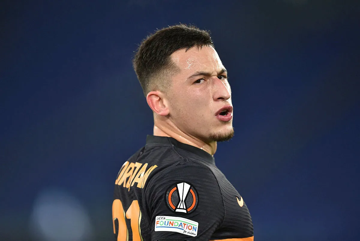 Galatasaray'da Morutan neden yedek kalıyor? Menajerinden Fatih Terim sözleri...