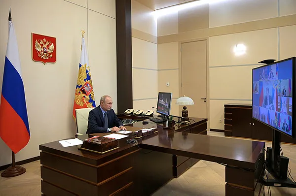 Rusya Devlet Başkanı Vladimir Putin, Azerbaycan-Ermenistan ’savaş’ında hangi safta?