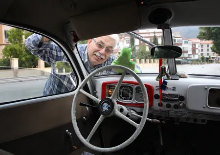 1952 model BMW aracını 41 yıl önce 2 bin liraya aldı! Şimdi 1,5 milyon lira teklif ediyorlar | TOGG sedan detayı