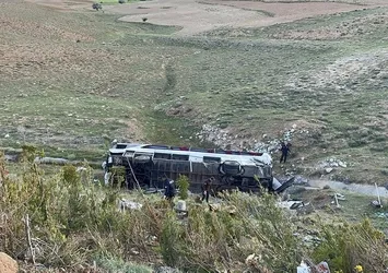 Gençlik şöleni dönüşü otobüs kazasında hayatını kaybedenlere nefret kustular! İnsanlık dışı ifadeler