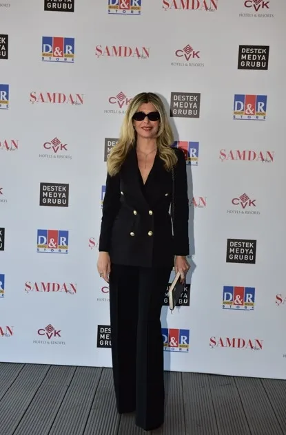 sosyete-hayran-kaldi-elon-muskin-annesi-maye-musk-istanbula-geldi-1773841188674.jpg Çağla Bostancı