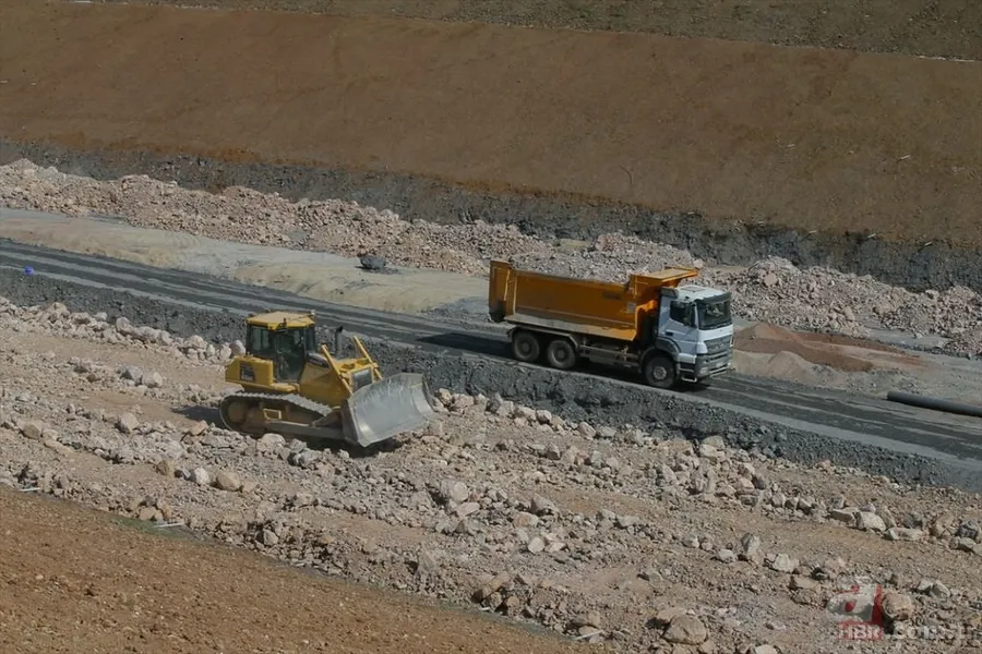 İstanbul-İzmir Otoyolu'nun üçte ikisi tamamlandı 16