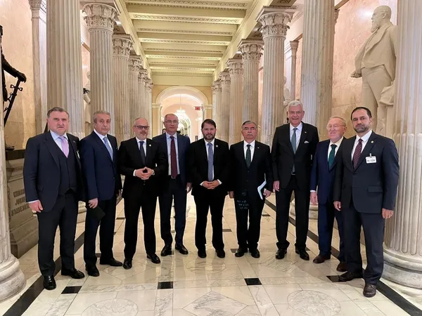 ak-parti-heyeti-abd-kongresinde-temaslarda-bulundu-f-16-konusunda-cok-olumlular-1652479193719.jpeg ABD temasları sonrası AK Parti'den flaş açıklama: F-16 konusunda çok olumlular - 1