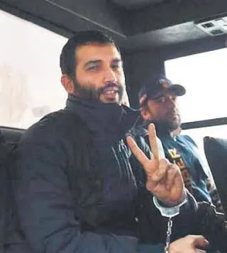 Yuh artık! Mehmetçik dizilerine küfür ettiler - 1