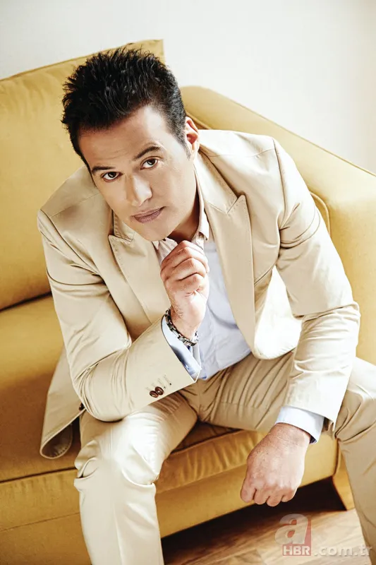 Ünlü şarkıcı Hakan Peker sosyal medya hesabından paylaştı! Saplantılı hayranına ibretlik ceza 8