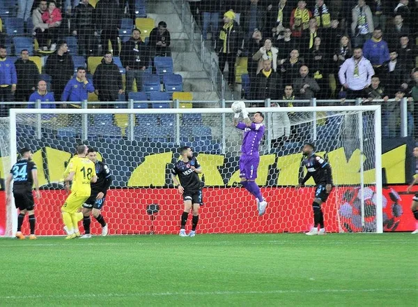 ztkda-ceyrek-final-ankaragucu-geriden-geldi-trabzonsporu-3-golle-devirdi-ankaragucu-3-1-trabzonspor-mac-sonucu-1680636921386.jpeg ZTK'da çeyrek final | Ankaragücü geriden geldi Trabzonspor'u 3 golle devirdi | Ankaragücü 3 - 1 Trabzonspor MAÇ SONUCU - 3