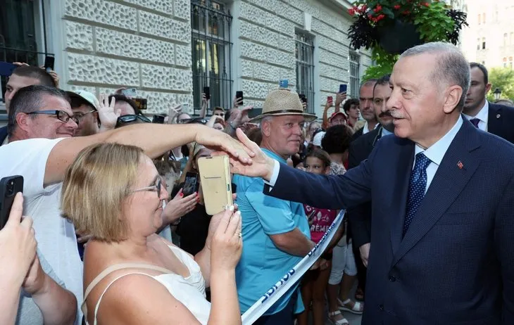 Başkan Recep Tayyip Erdoğan’a Macar vatandaşlardan sevgi seli