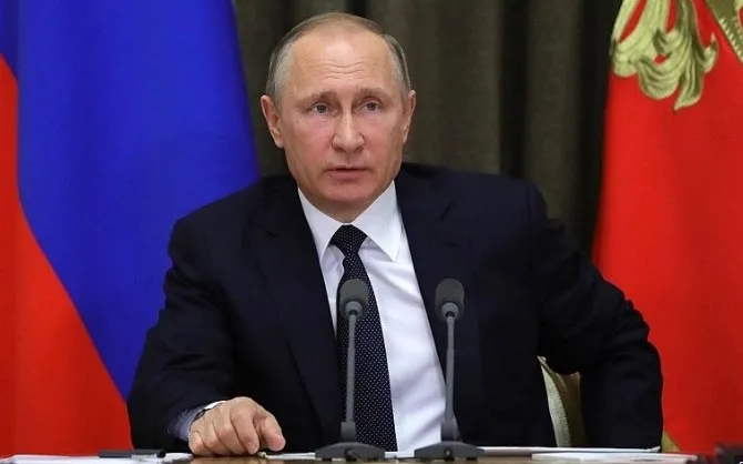 Putin’den ABD’ye salvolar: Sömürgeci diyerek dünya ekonomisine olan borçlarını açıkladı