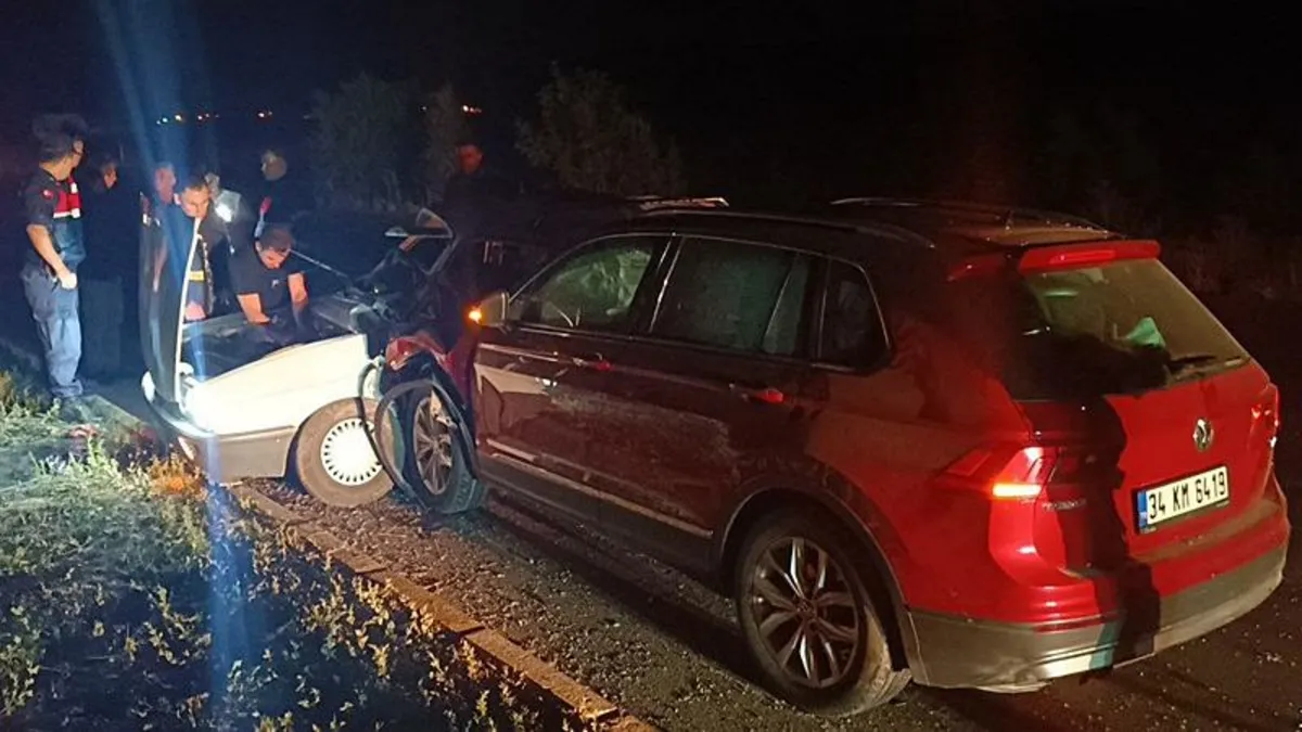 Afyonkarahisar'da korkunç kaza! 2 ölü: 4 yaralı