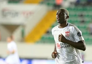 Son dakika: Sivasspor, Arouna Kone ile yeniden anlaştı