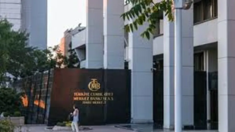 Merkez Bankası faizi 100 baz puan indirdi