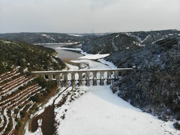 istanbula-kar-geri-geliyor-sicaklik-dusecek-kar-alarmi-verildi-1611574201780.jpg İstanbul'a kar geri geliyor! Sıcaklık düşecek | Kar alarmı verildi - 6