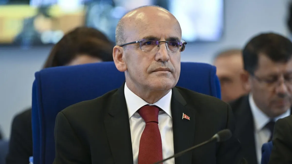 Hazine ve Maliye Bakanı Mehmet Şimşek'ten o iddialara sert tepki: Bizim derdimiz memlekete hizmet! Gıdadaki KDV fırsatçılığına net cevap: Engelleyeceğiz