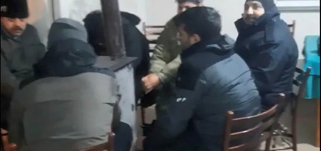 Menekşe Yaylası'nda mahsur kaldılar! Köylüler 11 saat sonra kurtardı