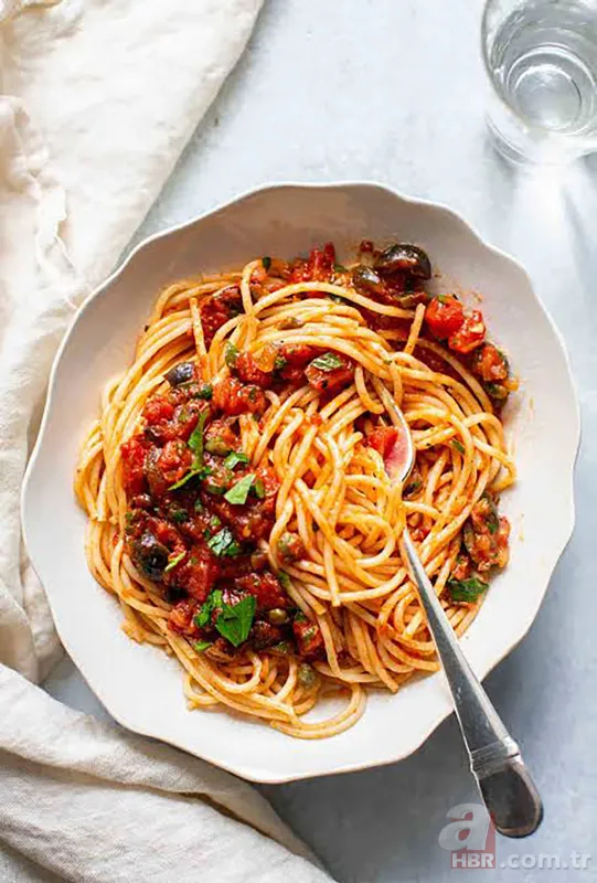İtalyan şeflerin sırrı ortaya çıktı: Suyla haşlayanlar yandı! İşte orijinal makarna tarifi... 3