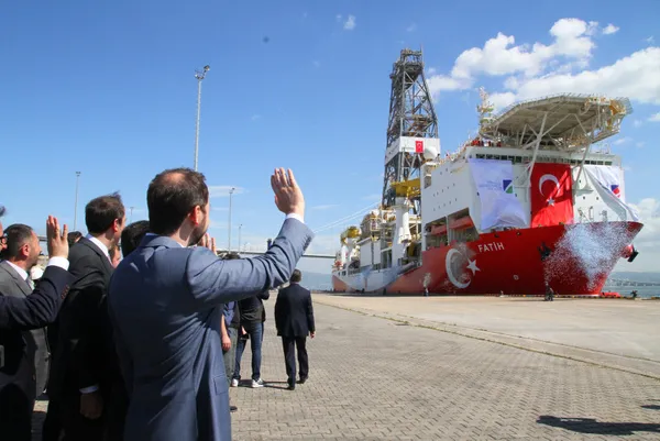 Gemilerin alınma süreci ve yaşanan zorlukları Berat Albayrak kitabında anlatıyor: Artık hiçbir şey eskisi gibi olmayacak