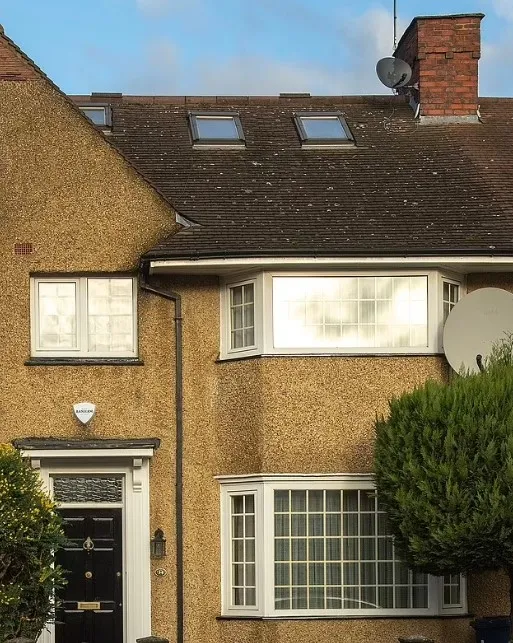 ingiltere-esma-esadi-istemiyor-pasaportunu-yirtip-atsin-1735124637453.jpg Esma Esad'ın büyüdüğü ev (Arşiv)