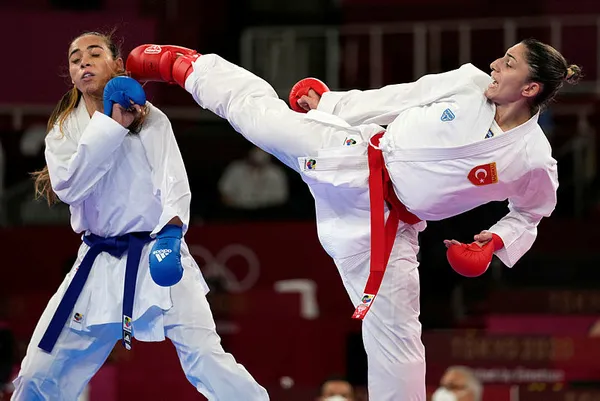 Son dakika: Merve Çoban karatede kadınlar kumite 61 kiloda yarı finale çıktı