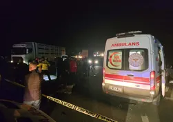 Bingöl'de köprü üzerinde korkunç facia! Bariyerlere çarpan otomobil hurdaya döndü: 2 ölü
