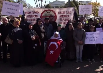 Ahıska Türkleri Beyaz Saray önünde toplandı