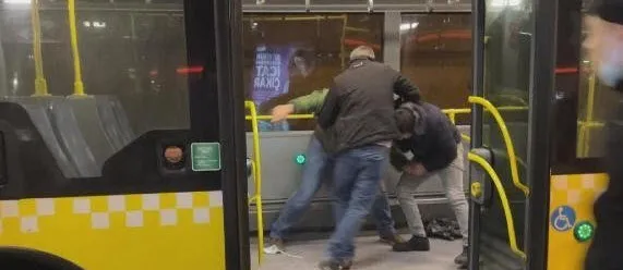 Son dakika: Metrobüste dehşet saçan bıçaklı saldırgan tutuklandı! İfadesi "pes" dedirtti - 1