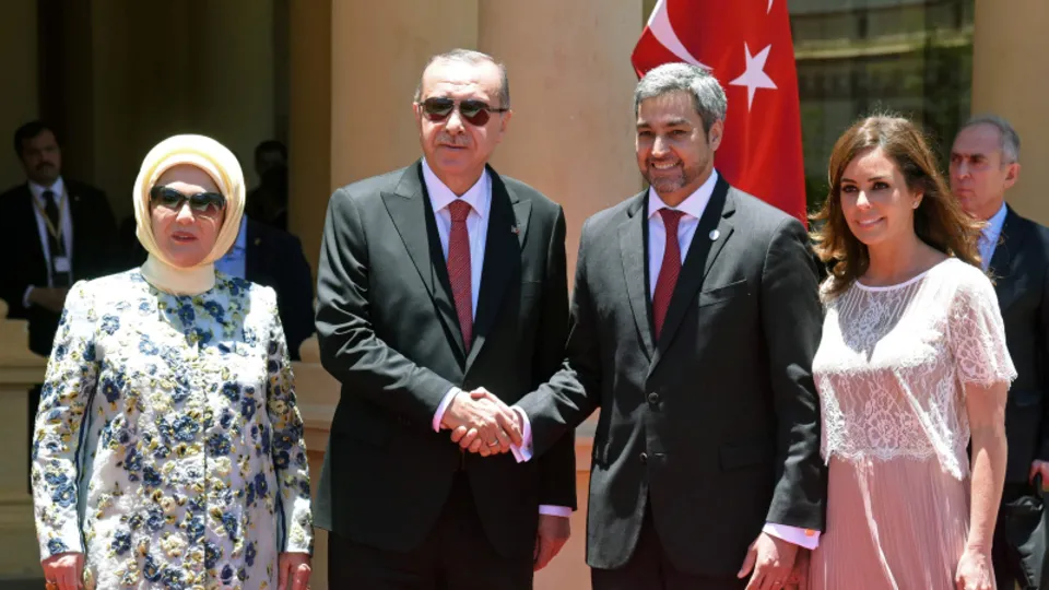 Başkan Erdoğan, Paraguay'da bir ilke imza attı