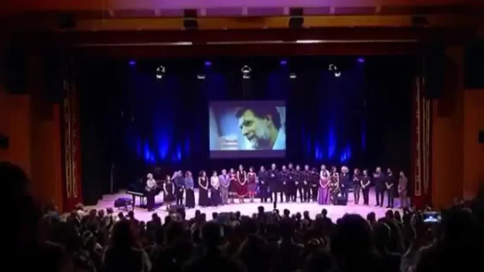 CHP’li İBB’den konser salonunda Gezi finansörü Osman Kavala propagandası!