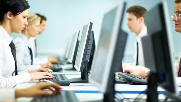 Sağlık Bakanlığı 40 bin personel alımı: 10 bin sürekli işçi alımı 2021 başvuru tarihleri açıklandı mı, belli mi? Başvuru şartları ve kadrolar...