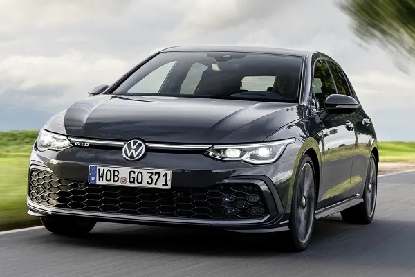 Volkswagen Golf için üzücü haber geldi! Golf’ün motoru komple değişecek