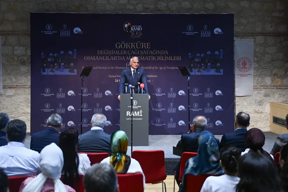 osmanlinin-bilim-mirasi-rami-kutuphanesinde-gun-yuzune-cikti-1782466845612.jpg Osmanlı'nın bilim mirası Rami Kütüphanesi'nde gün yüzüne çıktı! - 1
