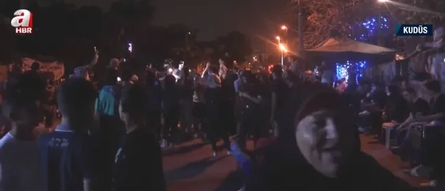 kuduste-teror-devleti-israile-karsi-direnen-kadin-baskan-erdogana-seslendi-gel-bizi-kurtar-1620632128064.jpg Kudüs’te terör devleti İsrail’e karşı direnen kadın Başkan Erdoğan’a seslendi: Gel bizi kurtar - 2