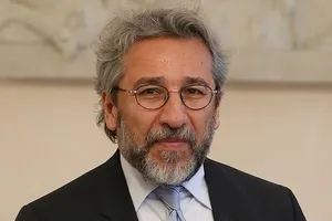 Can Dündar ve İlhan Tanır hakkında kırmızı bülten kararı