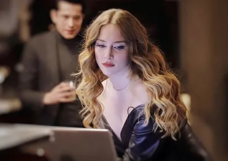 Hayal Köseoğlu'nu gören tanıyamadı! Estetiksiz hali şoke etti