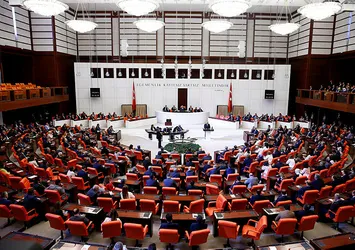HDP’li 6 vekilin terör suçundan hapse girmemek için aday gösterildiği ortaya çıktı