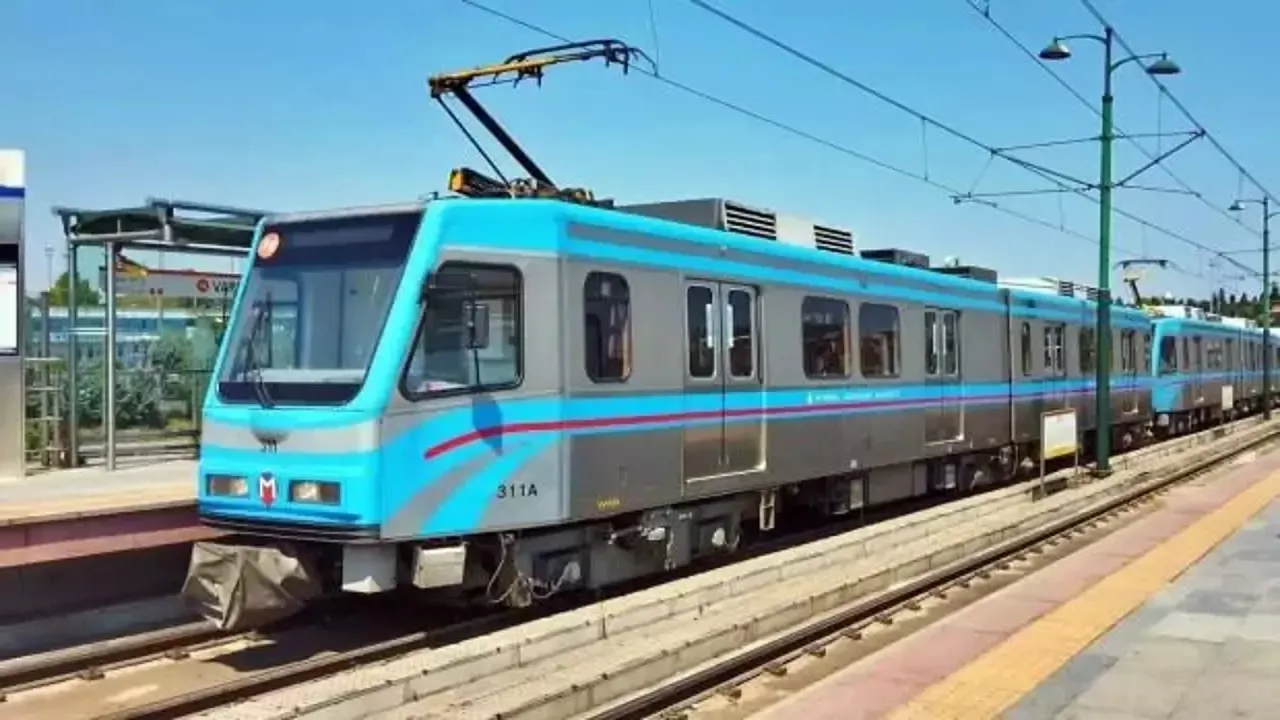 Topkapı-Mescid-i Selam Tramvay Hattı'nda arıza: Duraklarda yoğunluk oluştu