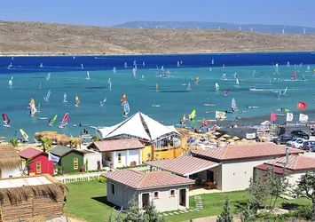Çeşme Alaçatı'ya havalimanı