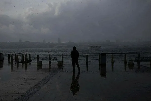 SON DAKİKA! Aybar etkisini gösterdi İstanbul kar altında! Meteoroloji'den 56 ile sarı ve turuncu kodlu uyarı | İstanbul'a TIR ve kamyonların girişi yasaklandı - 9