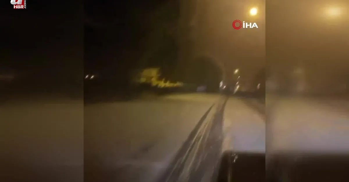 Manisa'ya ceviz büyüklüğünde dolu yağdı