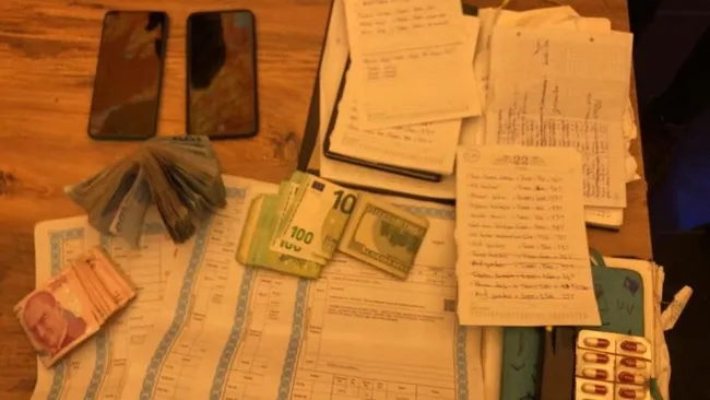 Pos cihazı ve çek-senet tefecilerine operasyon! 333 adrese eş zamanlı baskın yapıldı