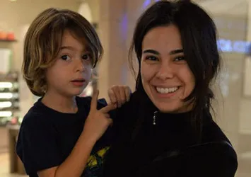 Asena Atalay'dan oğlu Çınar'a mesaj