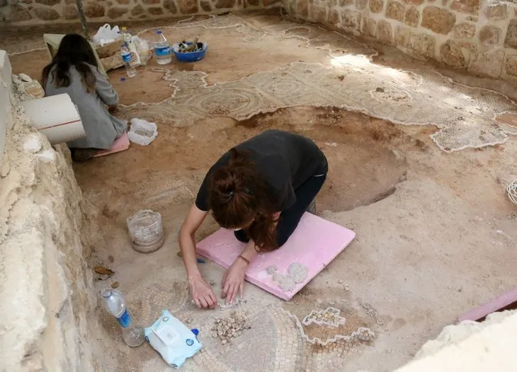 Son dakika | Camide tuvalet kazıları tarihi gün yüzüne çıkardı! Roma dönemine ait izler bulundu