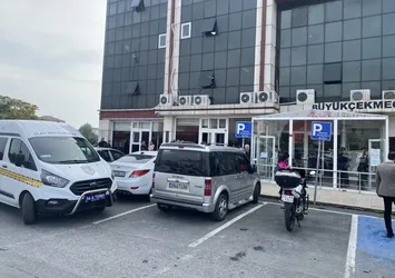 Kızının kocası tarafından şiddet gördüğünü öğrenen baba dehşet saçtı: Adliye önünde cinayet!