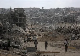 Katil İsrail'in Gazze'ye saldırılarında can kaybı 70 bin 654'e yükseldi!