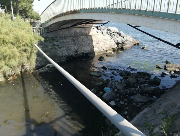 1658478356631.jpg İSKİ'ye ait atık su kanalından yayılan kötü koku vatandaşları çileden çıkardı! - 6
