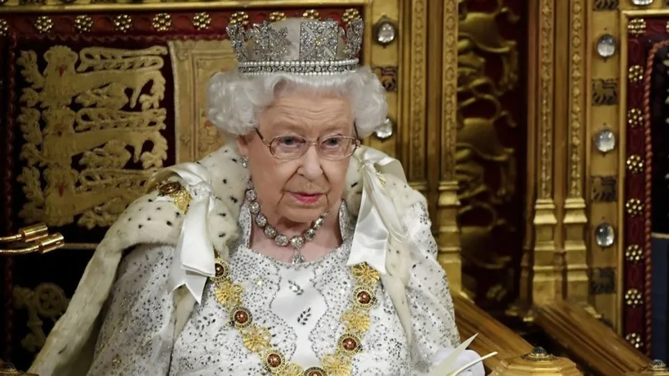 II.Elizabeth 13 ABD Başkanı devirdi