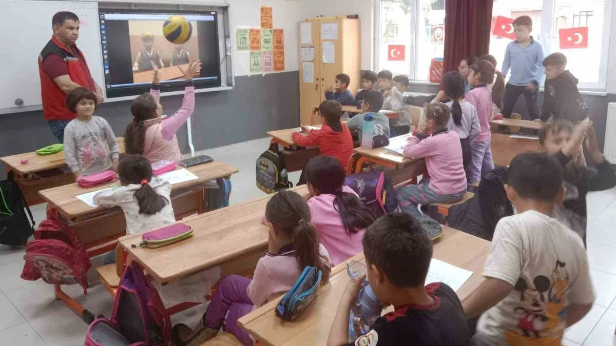 İsrafı önlemek için temelden eğitim veriliyor