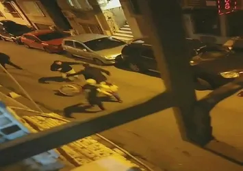 Sahurda turist dehşeti! Önce davulu bıçakladı sonra...