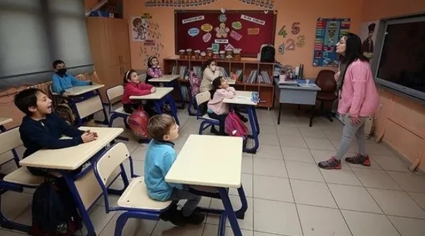 uzman-ogretmenlik-sinav-giris-belgesi-uzman-ogretmenlik-sinavi-ne-zaman-saat-kacta-sinav-giris-belgesi-nasil-a-1668688751352.jpg 2022 Uzman öğretmenlik ve başöğretmenlik sınavı ne zaman, saat kaçta? Uzman öğretmenlik sınav soruları nasıl olacak? - 2