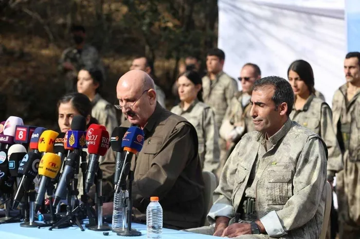 terorsuz-turkiye-icin-yeni-adim-pkk-zap-kampindan-cekildigini-duyurdu-1763367010870.jpeg KCK'nın sözde Yürütme Konseyi Üyesi Sabri Ok (ahaber.com.tr)