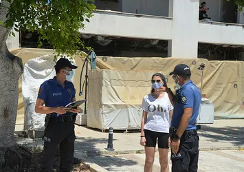 Bodrum'da plajlar yabancı turistlere kaldı